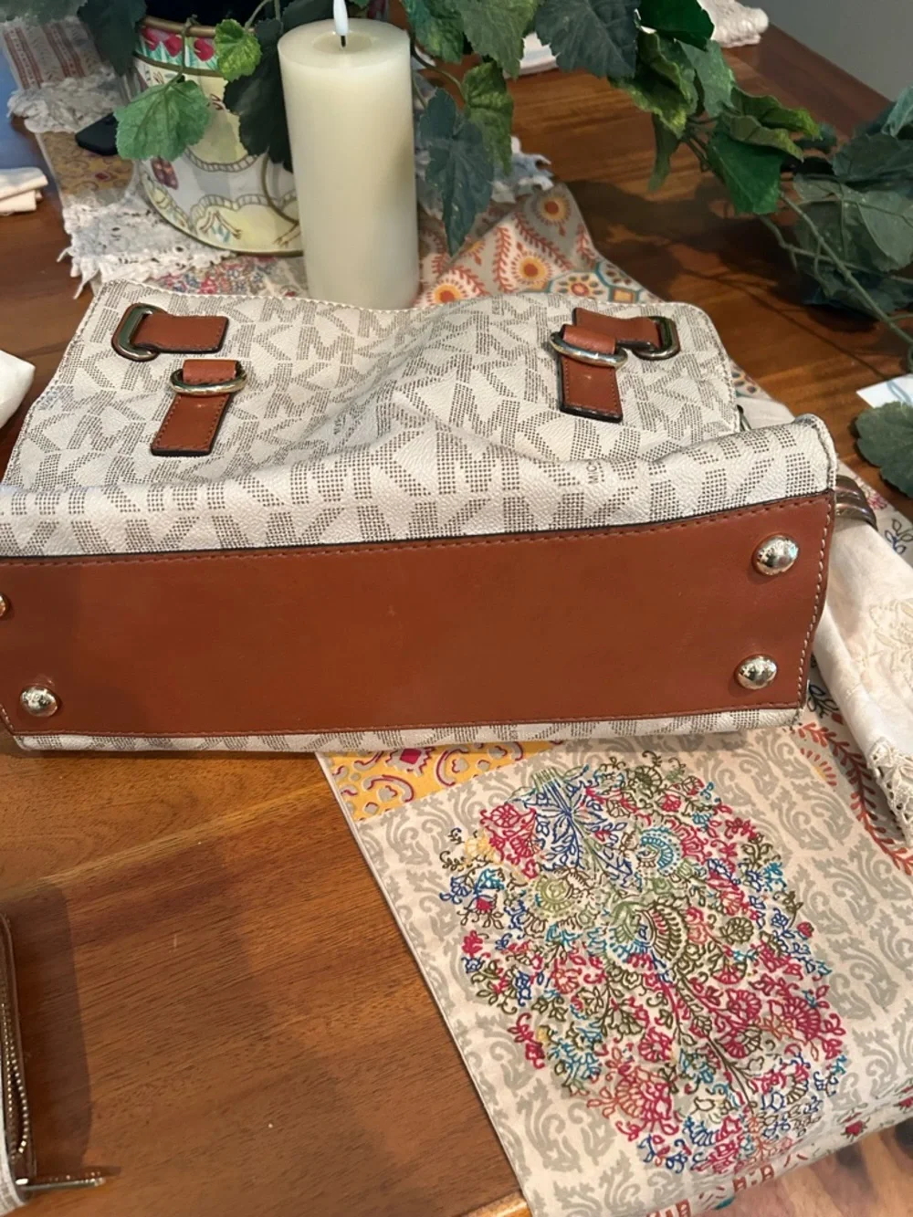 Michael Kori  Hamilton Cream MK Logo Shoulder Bag with Brown Leather Trim - Picture 4 of 4